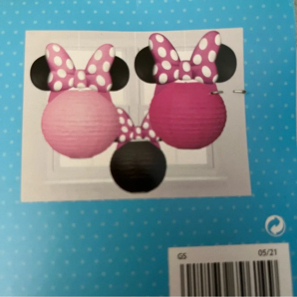 Minnie Mouse paper lantern 3 pice set, 2 sets.